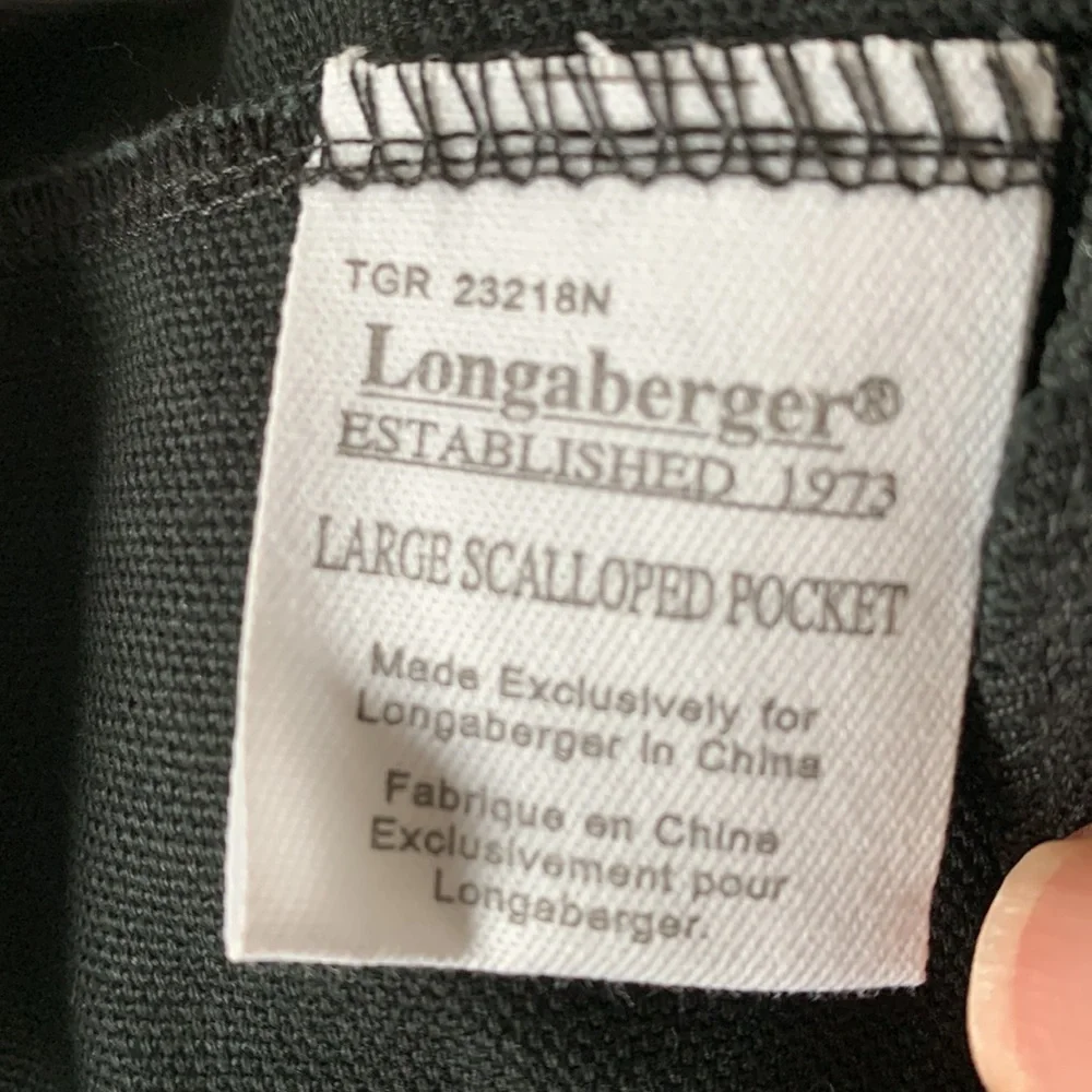 Longaberger Large Scalloped Pocket Liner in Black. NEW